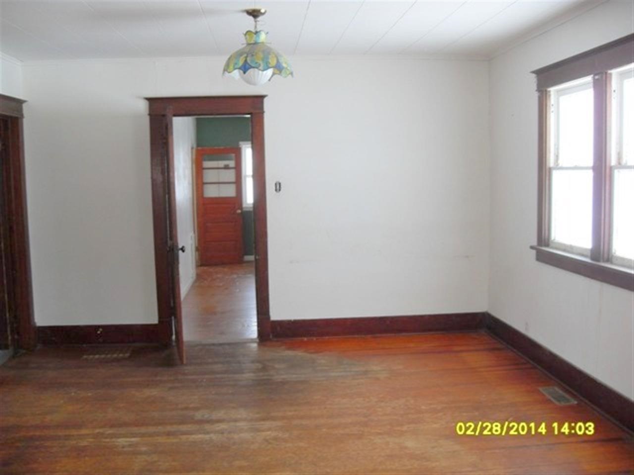 1230 Fieldhouse Ave, Elkhart, IN 46517 photo 5