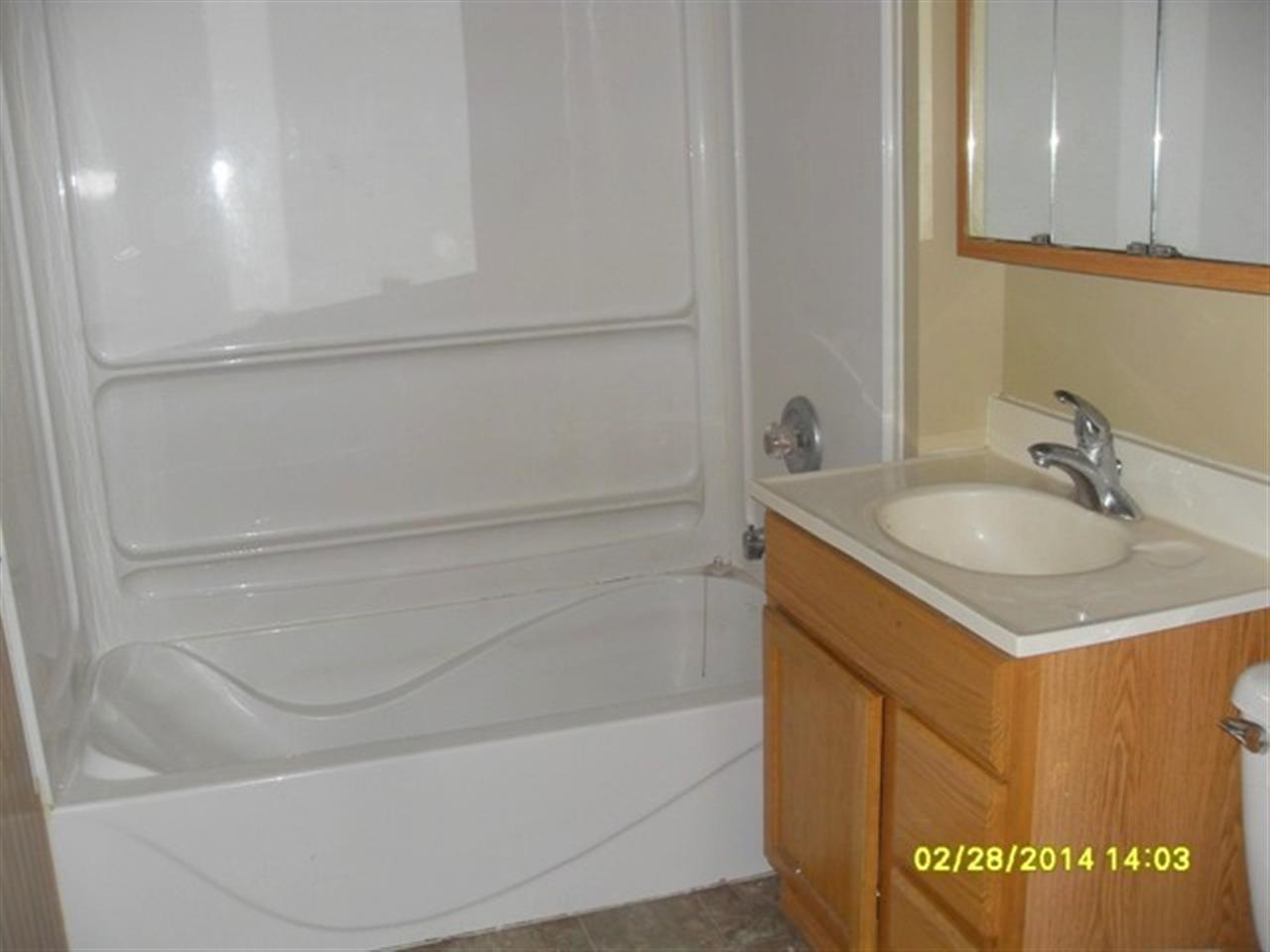 1230 Fieldhouse Ave, Elkhart, IN 46517 photo 11