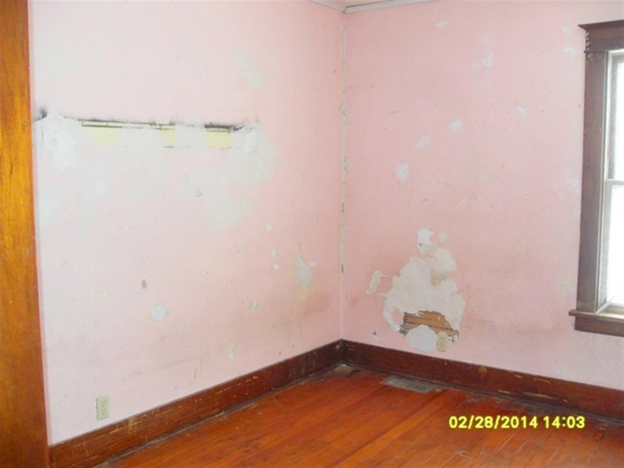 1230 Fieldhouse Ave, Elkhart, IN 46517 photo 8