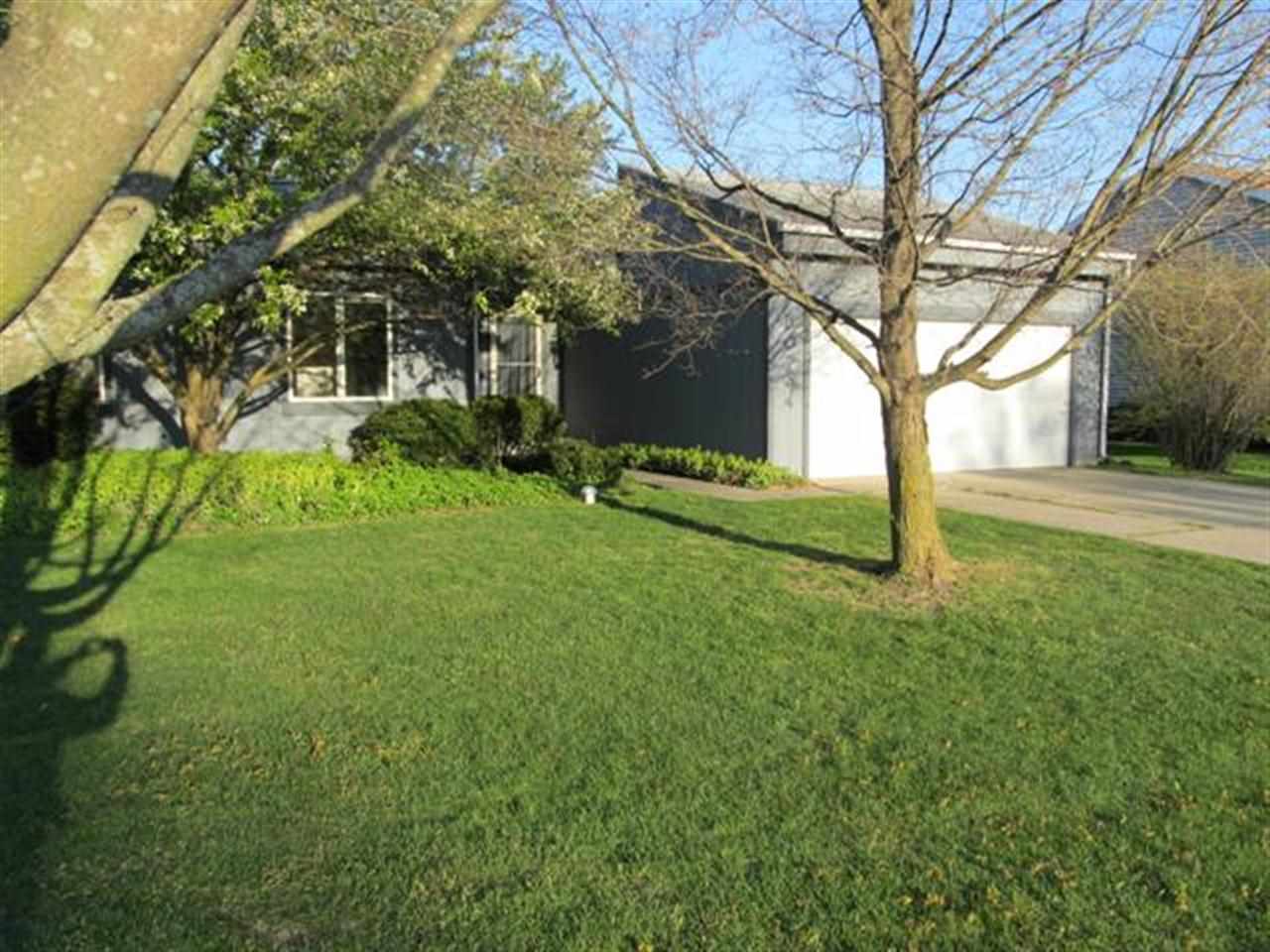 50724 Turtle Ct, Elkhart, IN 46514 photo 2