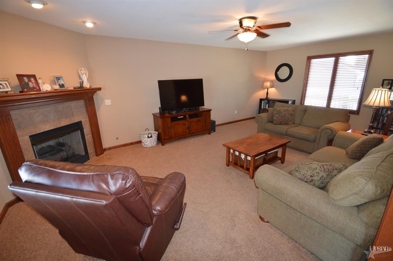3036 Marguerite Dr, Huntertown, IN 46748 photo 2