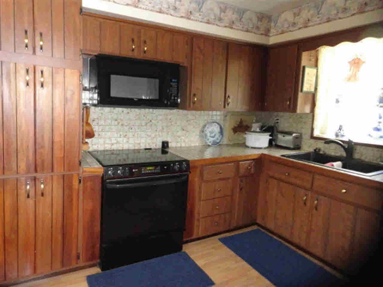 1711 Mayfield Dr, Goshen, IN 46526 photo 5
