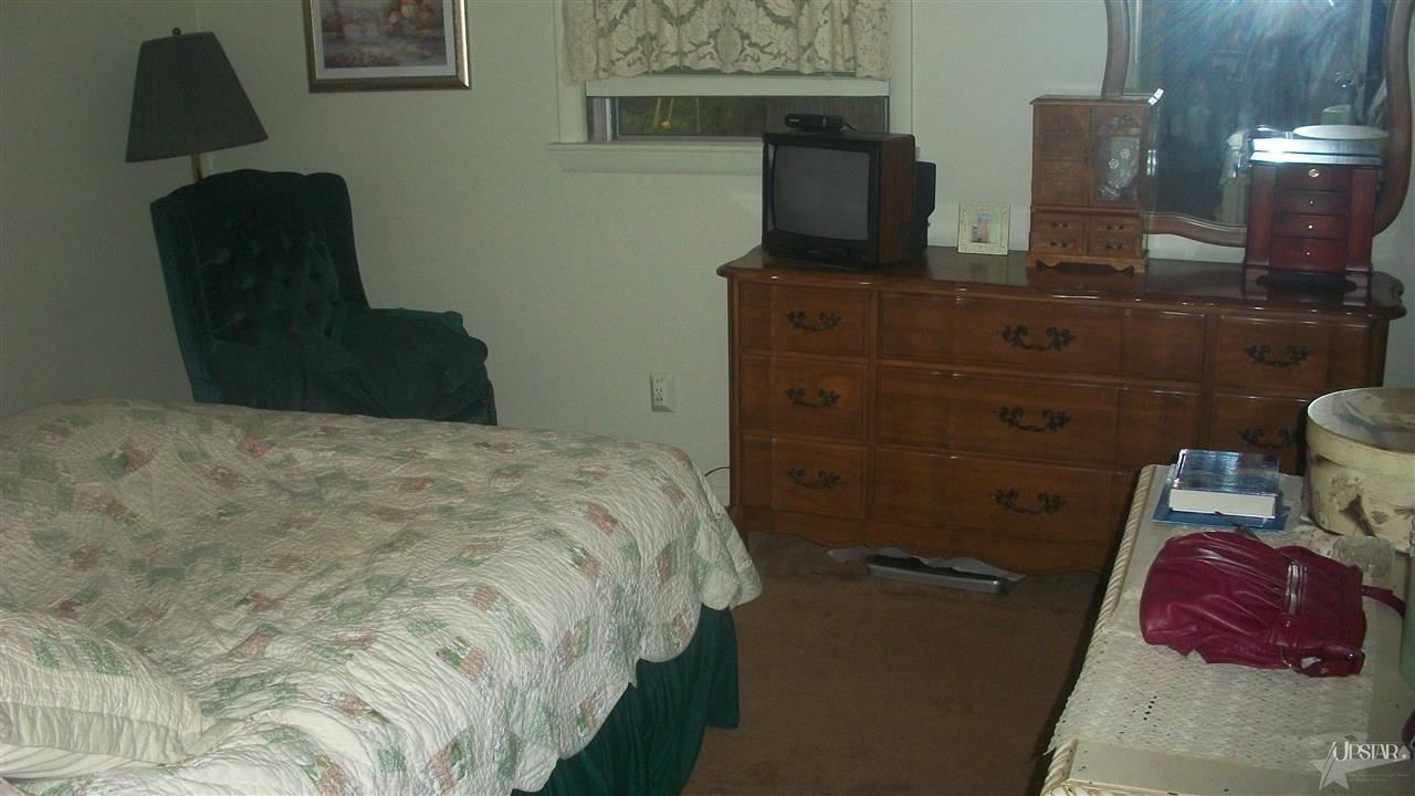 5517 Ashland Dr, Fort Wayne, IN 46835 photo 3