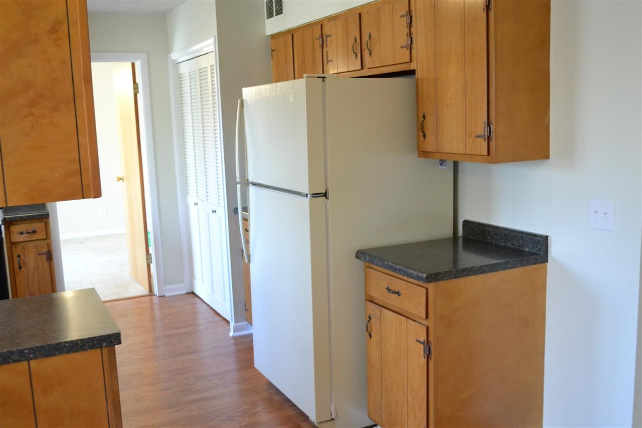 2219 S Montclair Ave, Bloomington, IN 47401 photo 8