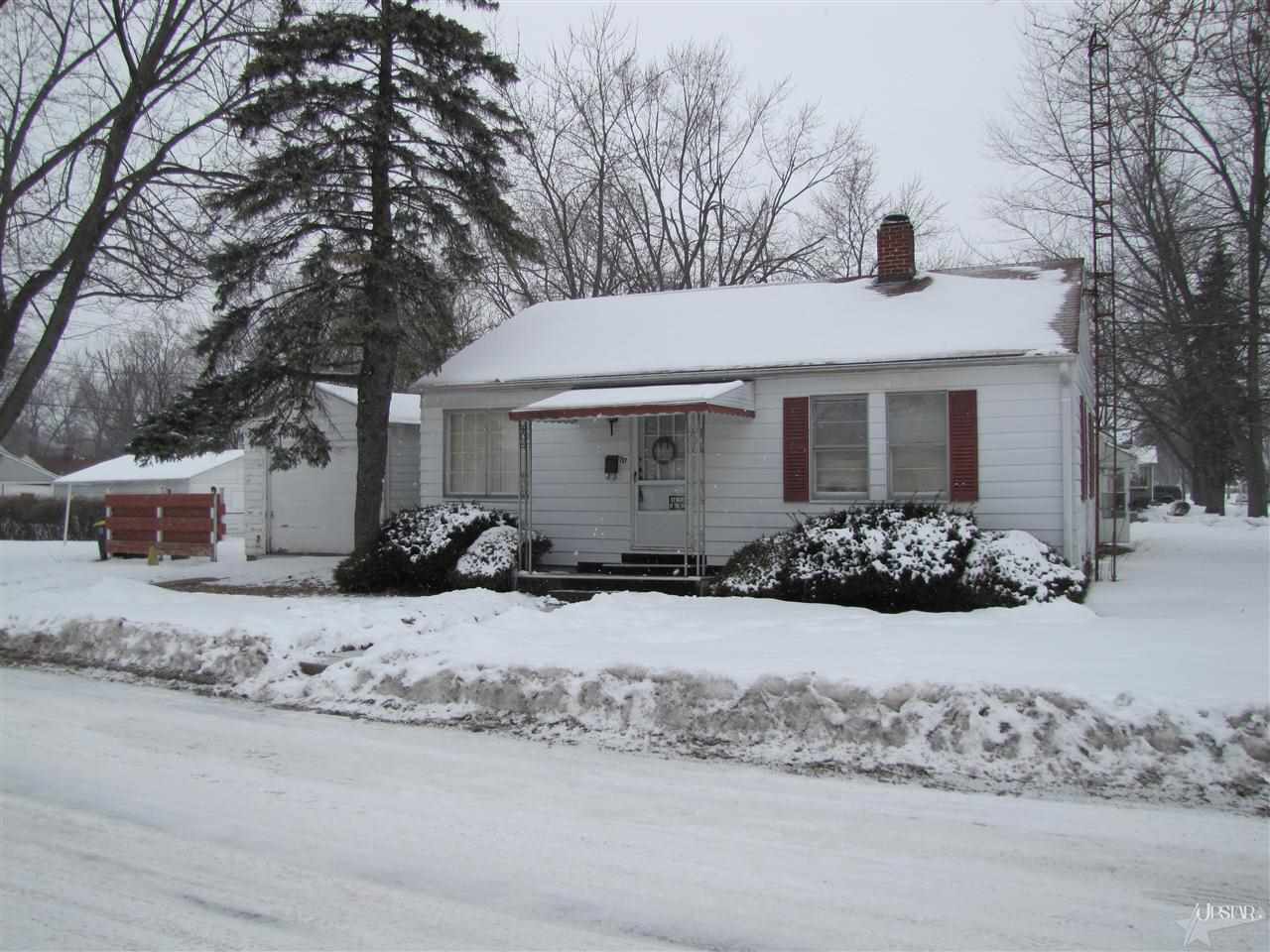 727 E Sherwood Ter, Fort Wayne, IN 46806 photo 1