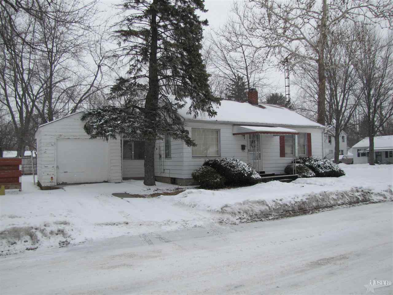 727 E Sherwood Ter, Fort Wayne, IN 46806 photo 2