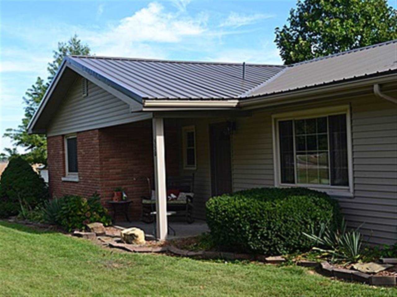 550 Continental Camp Rd, Griffin, IN 47616 photo 1