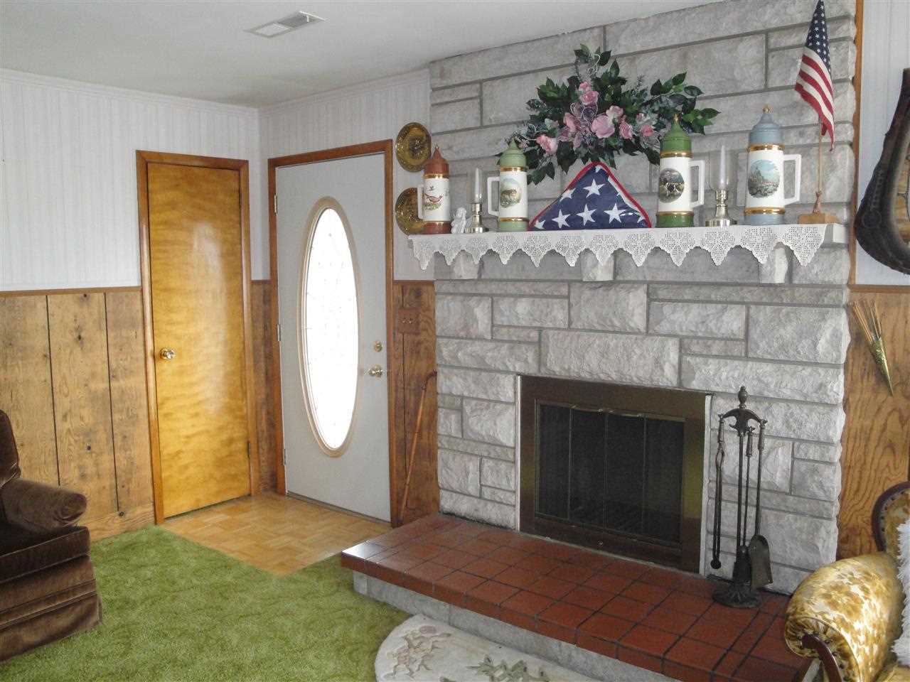 2533 Inderrieden Rd, Chandler, IN 47610 photo 2