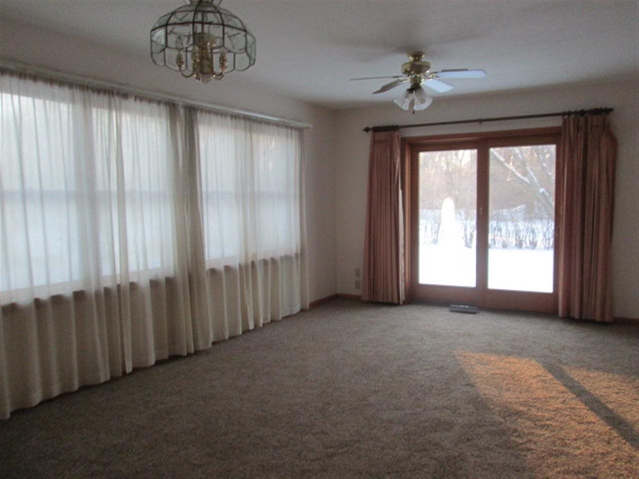 601 Danbury Dr, Goshen, IN 46526 photo 4
