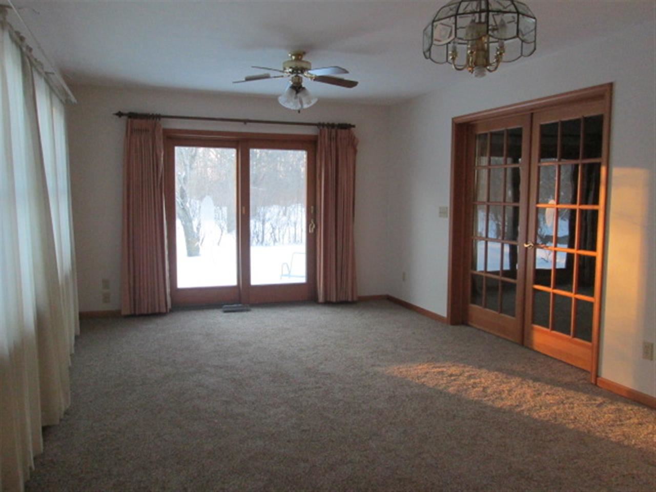 601 Danbury Dr, Goshen, IN 46526 photo 3
