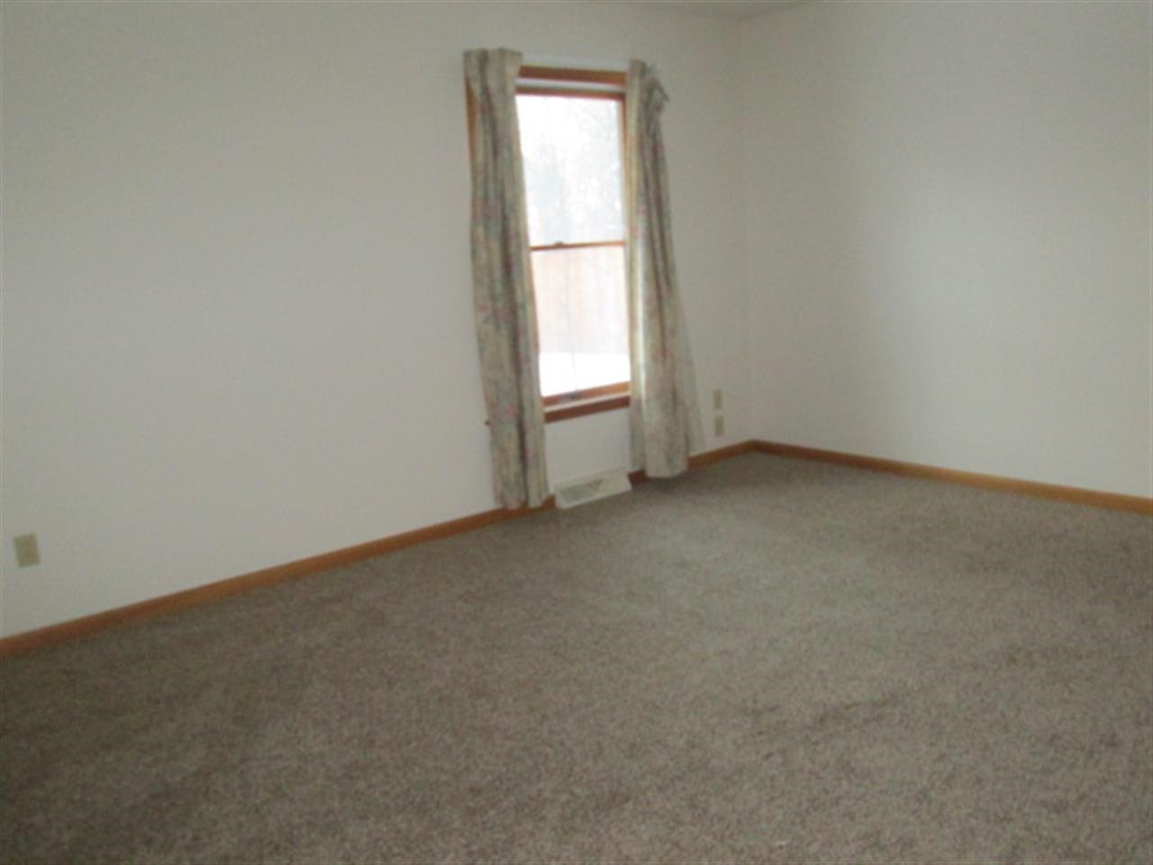 601 Danbury Dr, Goshen, IN 46526 photo 13