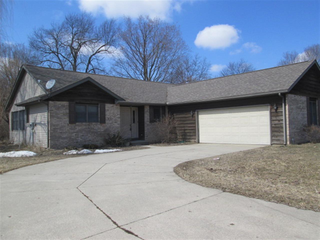 601 Danbury Dr, Goshen, IN 46526 photo 1
