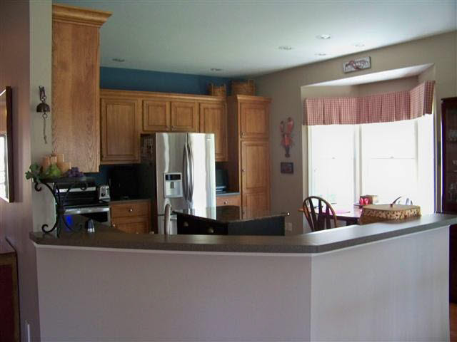 1814 Woodgate Dr, Goshen, IN 46526 photo 8