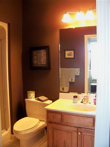 1814 Woodgate Dr, Goshen, IN 46526 photo 18