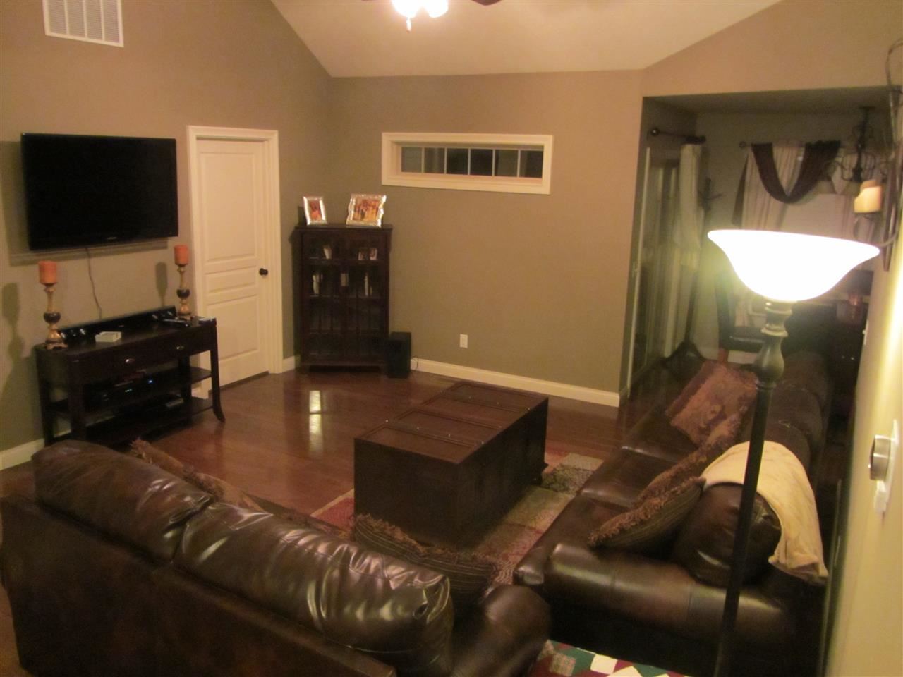 4620 Erinwood Ct, Evansville, IN 47725 photo 9