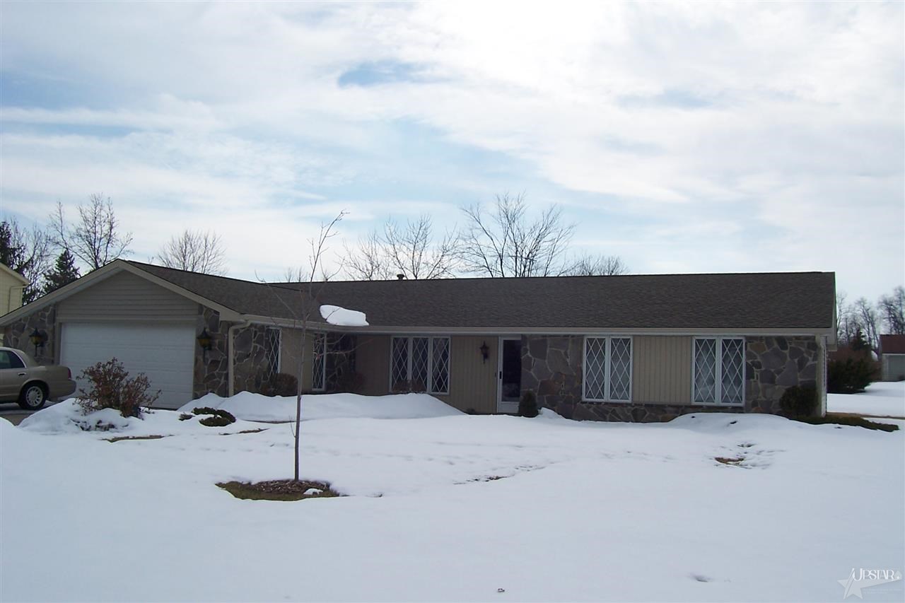9613 Reindeer Rd, Fort Wayne, IN 46804 photo 1