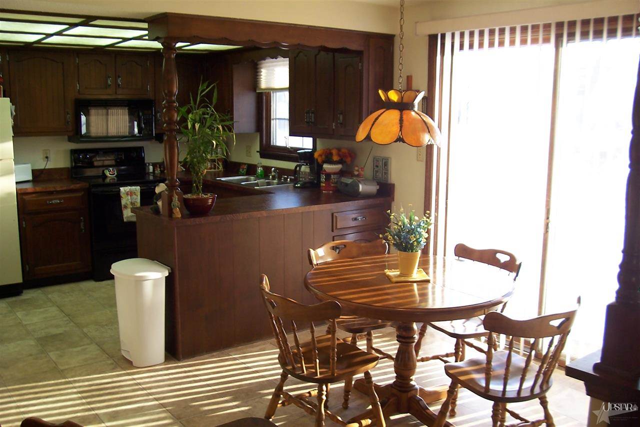 9613 Reindeer Rd, Fort Wayne, IN 46804 photo 9