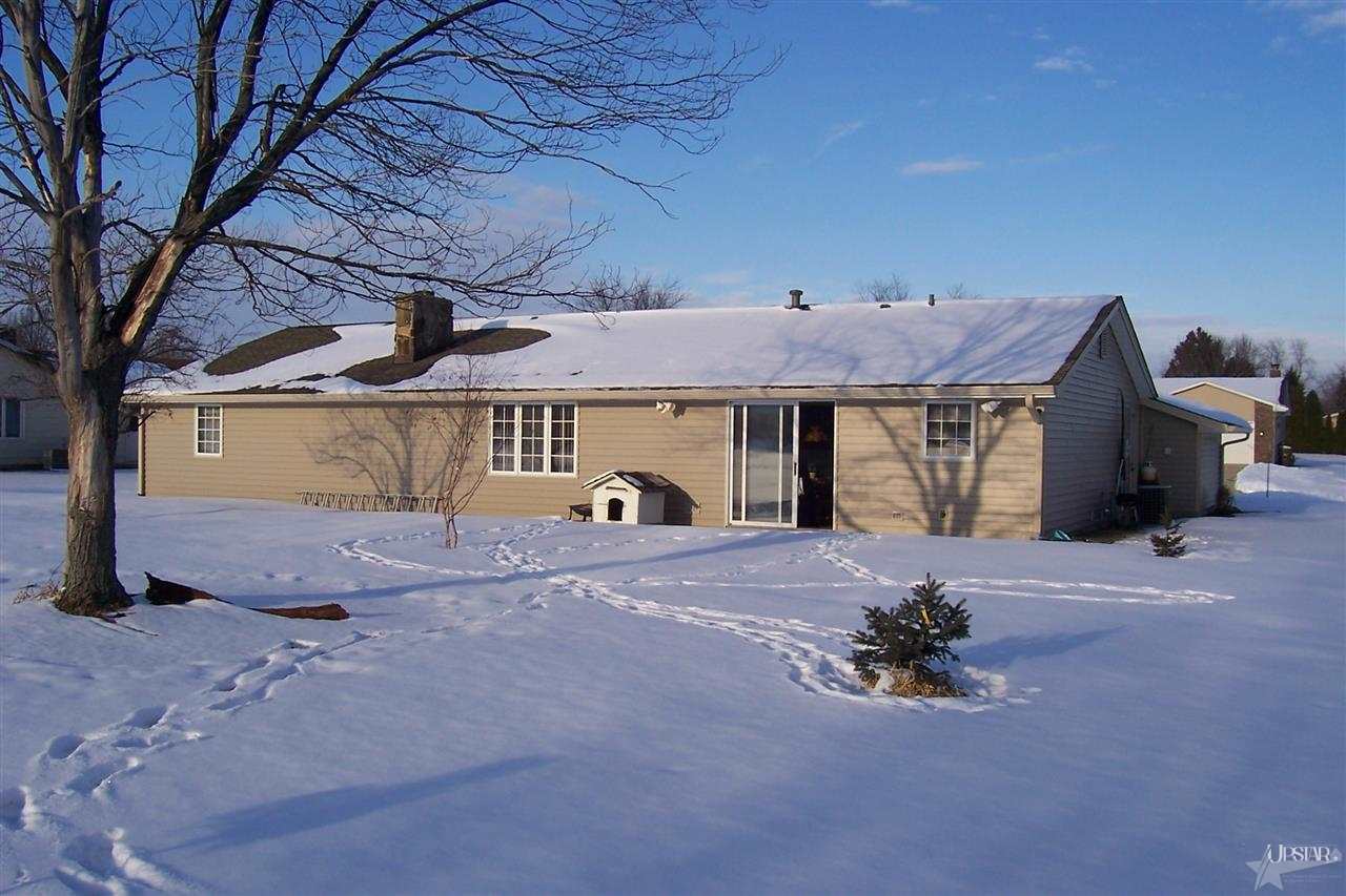 9613 Reindeer Rd, Fort Wayne, IN 46804 photo 2