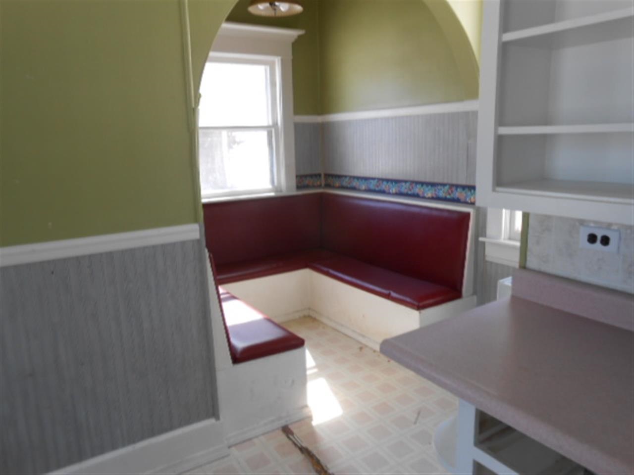 815 E Vantrees, Washington, IN 47501 photo 4