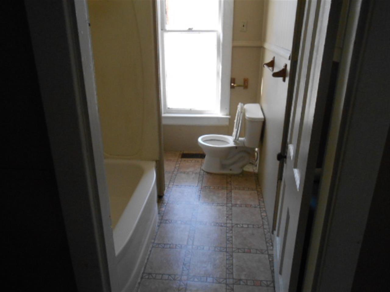 815 E Vantrees, Washington, IN 47501 photo 7