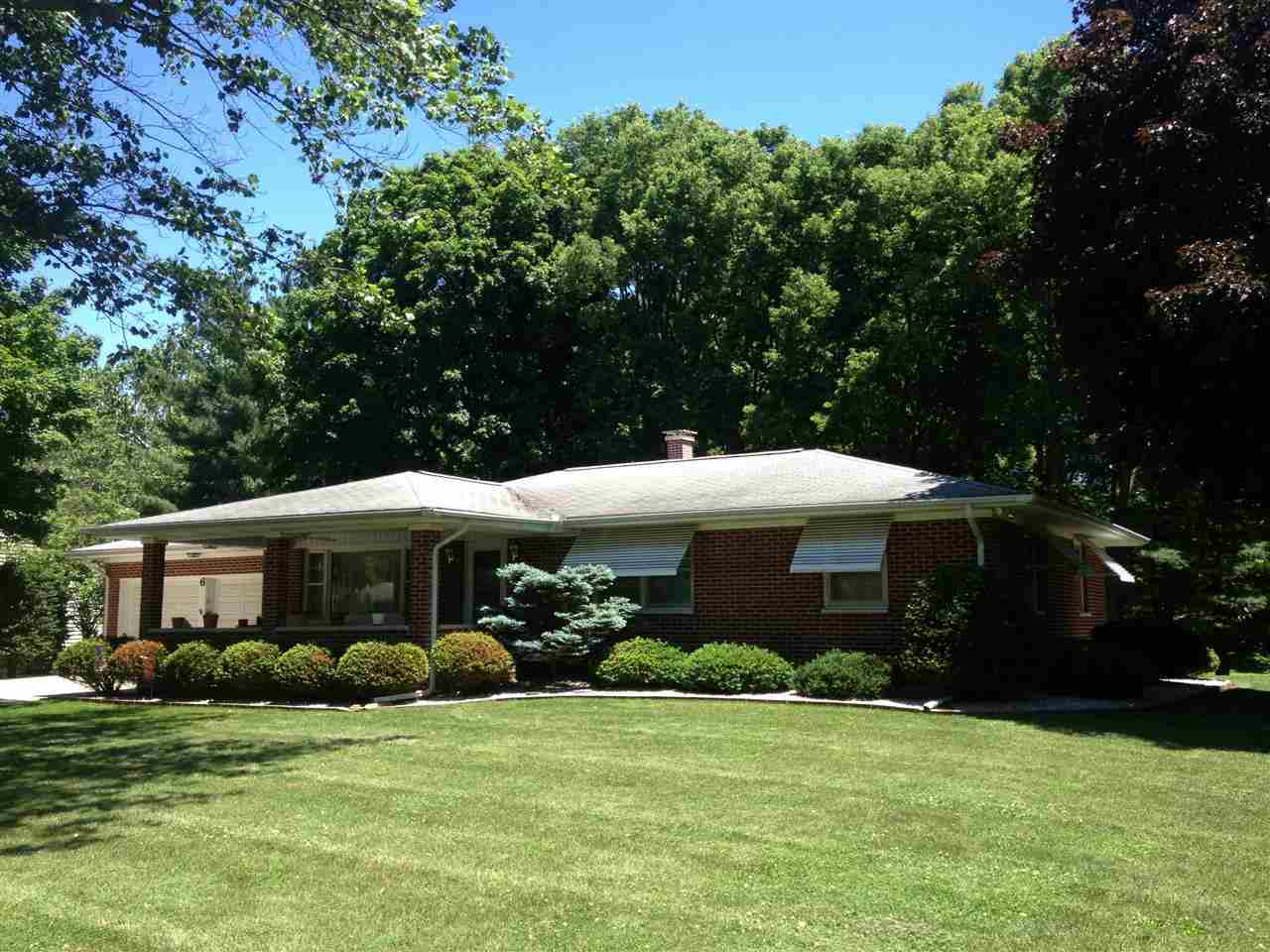 2065 S Flora Dr, Peru, IN 46970 photo 1
