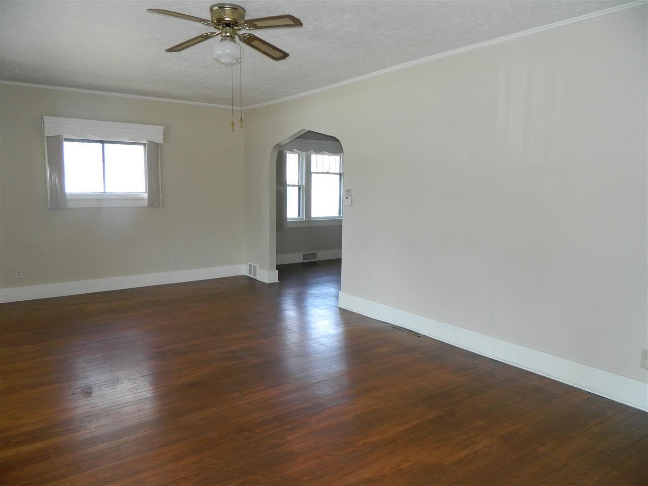 741 E Fort Wayne St, Warsaw, IN 46580 photo 3