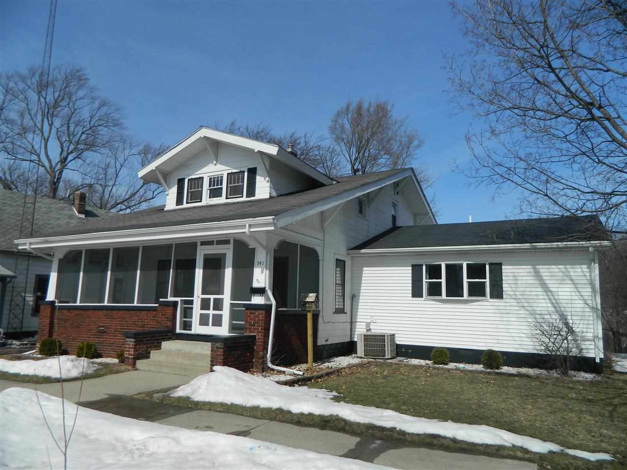 741 E Fort Wayne St, Warsaw, IN 46580 photo 1