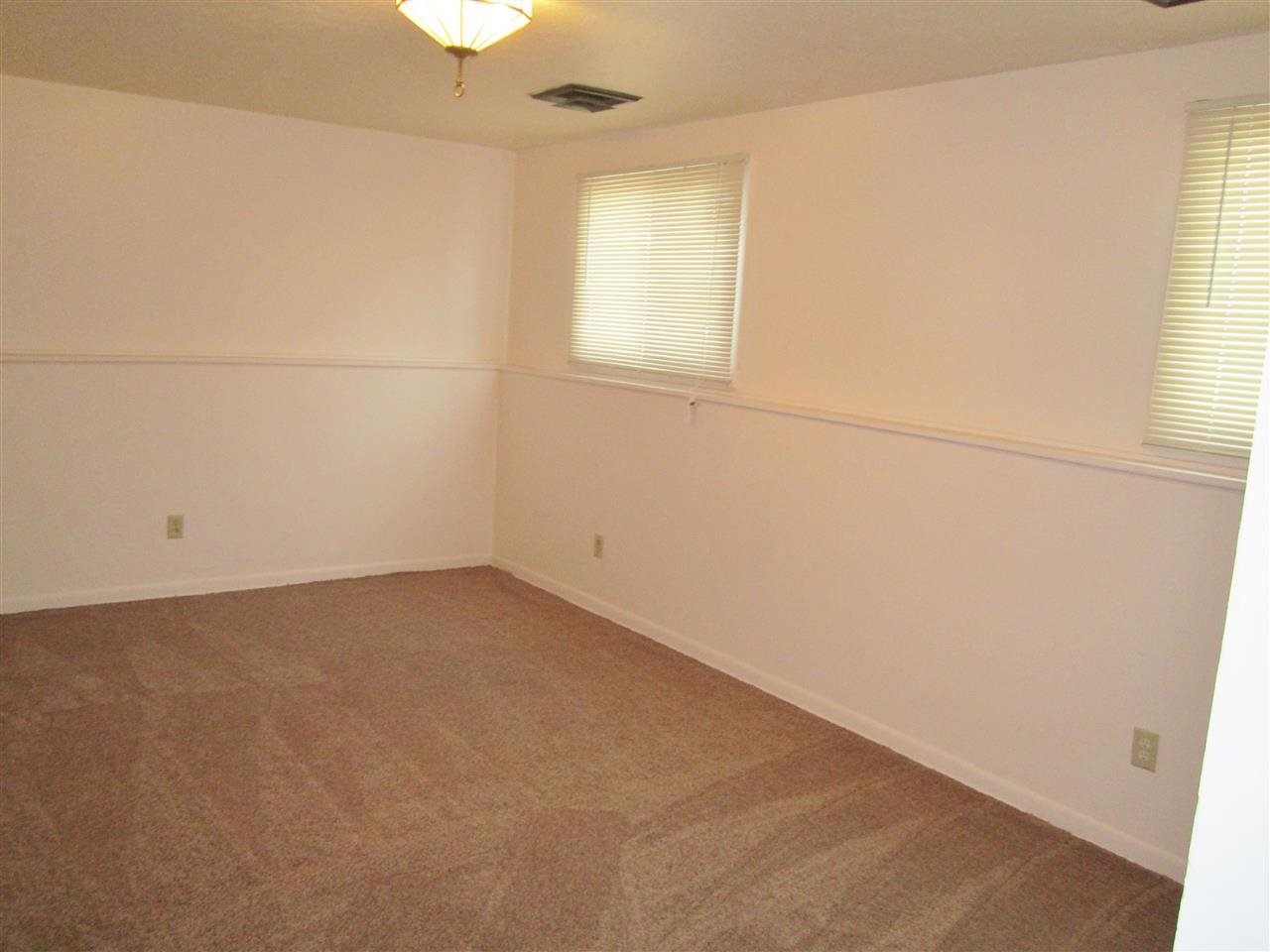 833 E 11th St, Mishawaka, IN 46544 photo 13