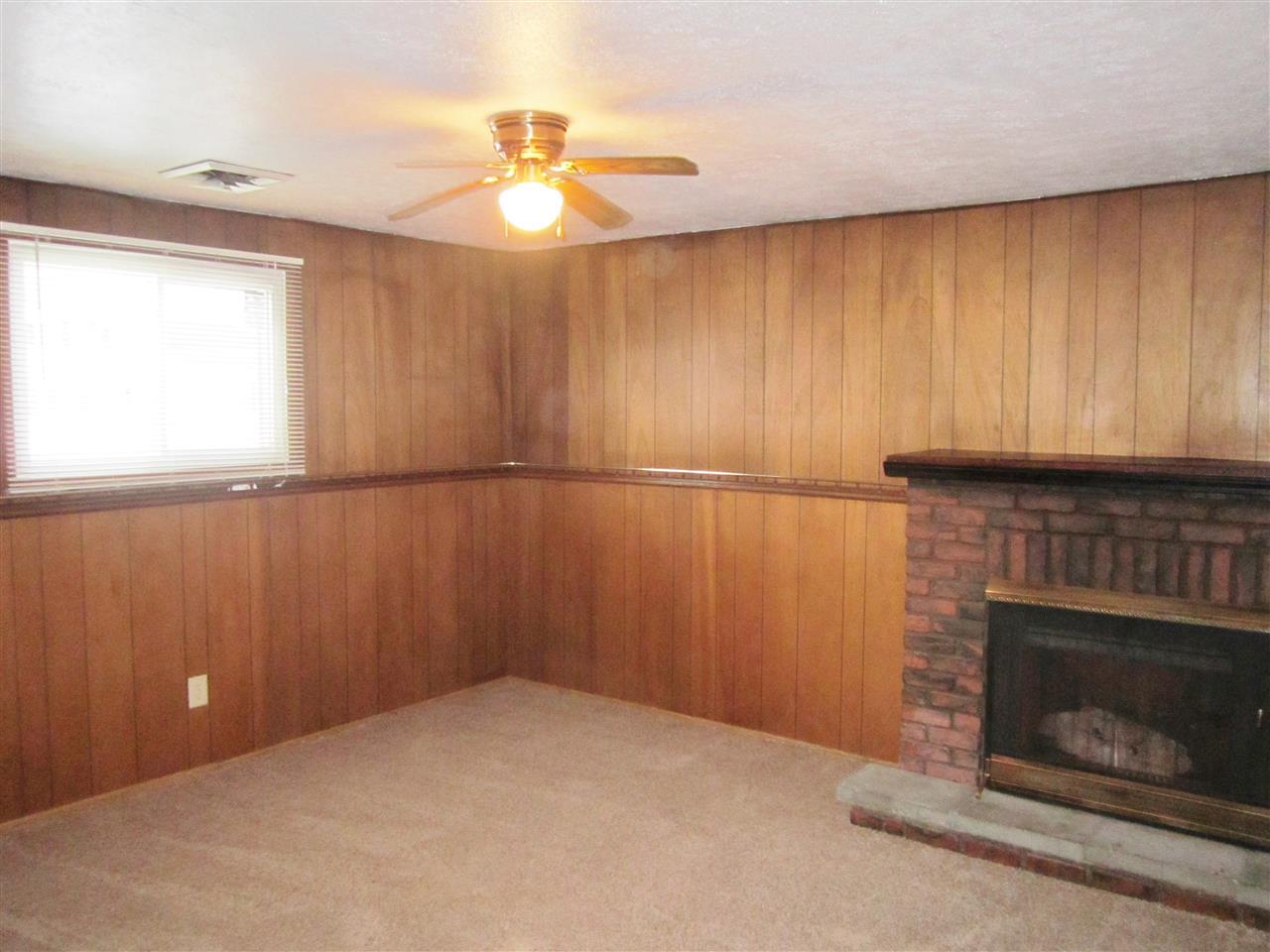 833 E 11th St, Mishawaka, IN 46544 photo 6