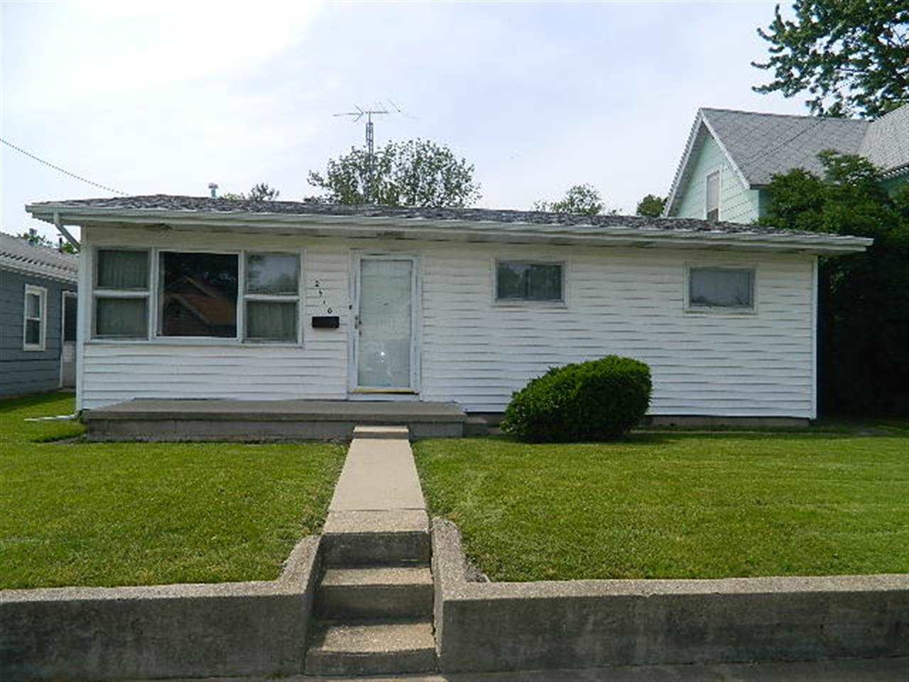 2610 S Nebraska St, Marion, IN 46953 photo 1