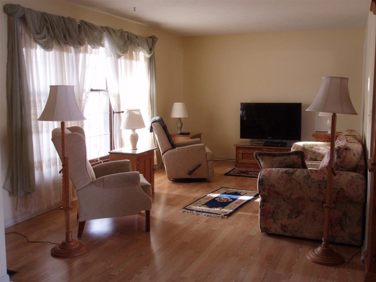 204 Dawn Estates Dr, Middlebury, IN 46540 photo 4