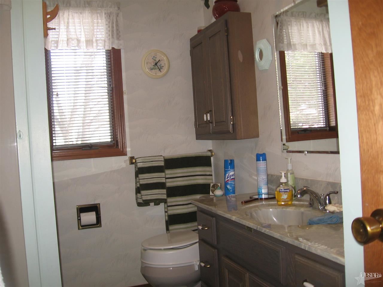 135 W Center Dr, Columbia City, IN 46725 photo 9