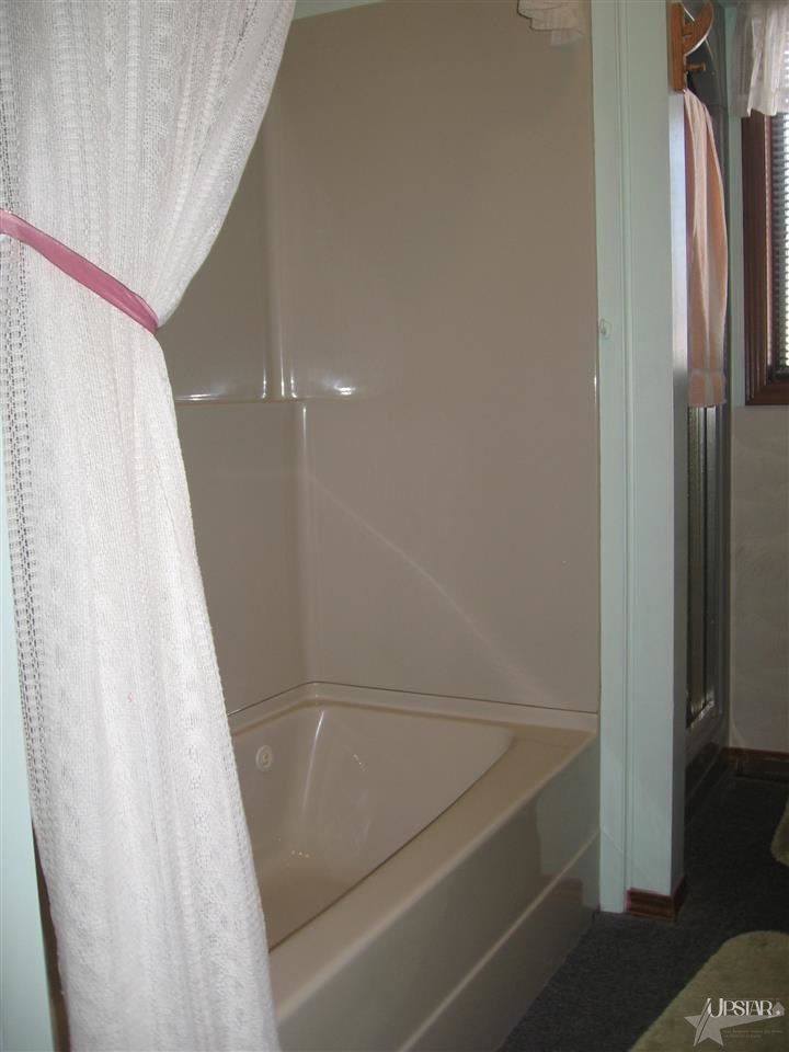 135 W Center Dr, Columbia City, IN 46725 photo 10