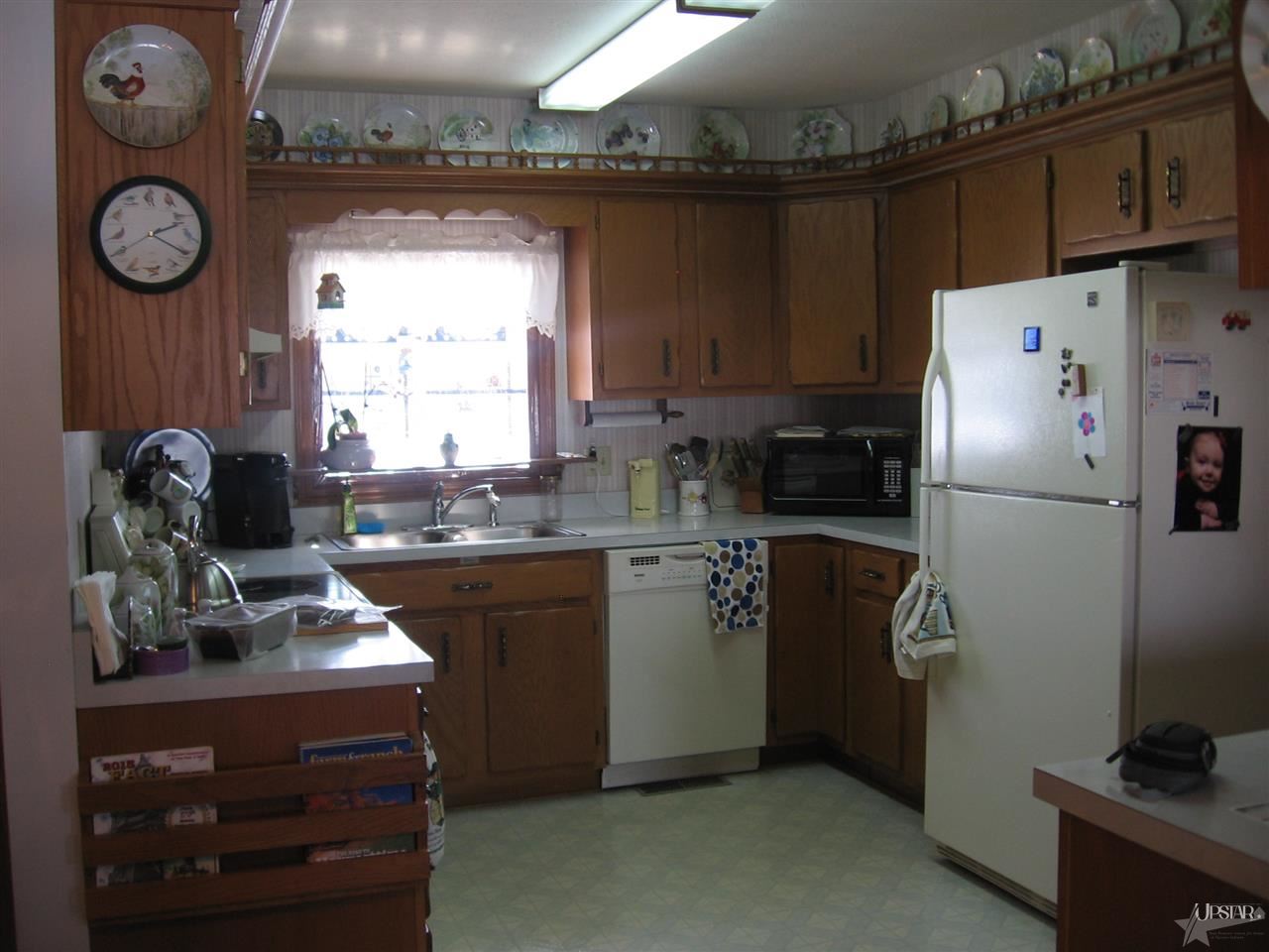 135 W Center Dr, Columbia City, IN 46725 photo 5