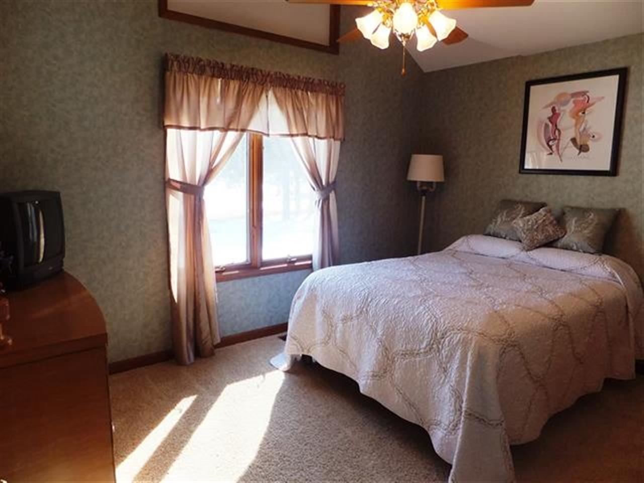 672 W 675 N, Leesburg, IN 46538 photo 10