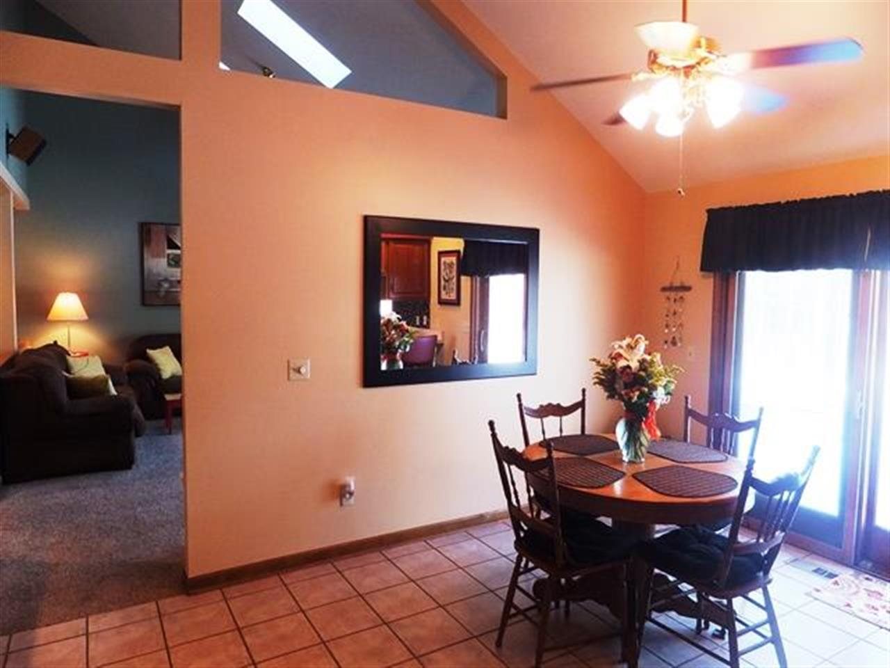 672 W 675 N, Leesburg, IN 46538 photo 6