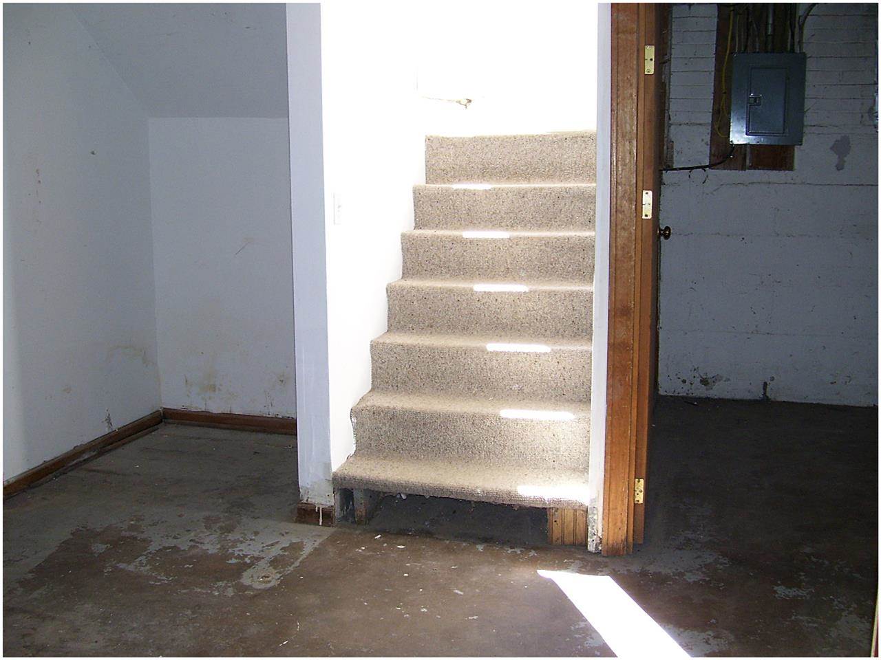 1404 N Weinbach Ave, Evansville, IN 47711 photo 14