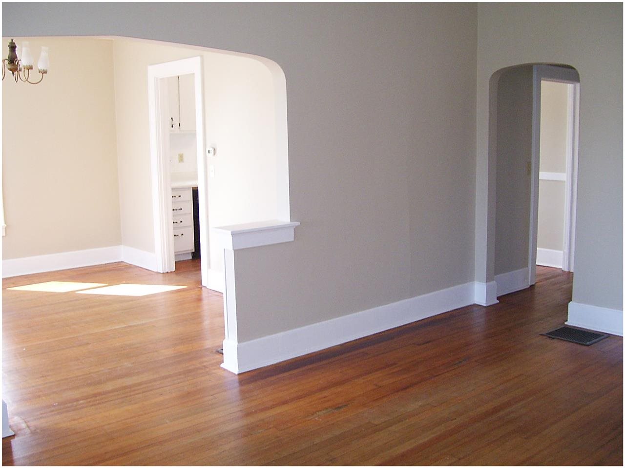 1404 N Weinbach Ave, Evansville, IN 47711 photo 2