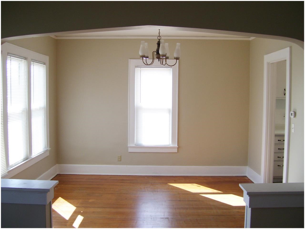 1404 N Weinbach Ave, Evansville, IN 47711 photo 4