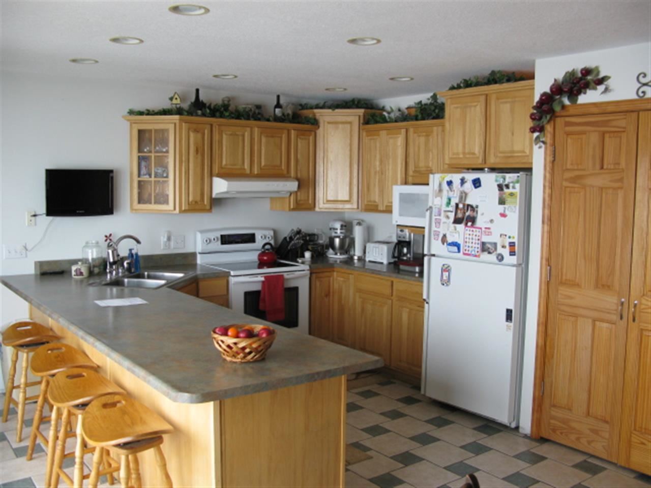 7555 County Road 68, Spencerville, IN 46788 photo 2