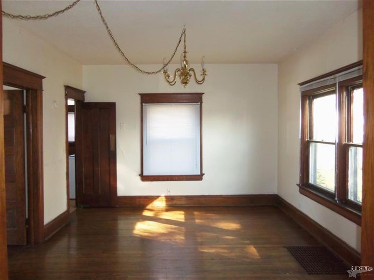 3131 Fairfield Ave, Fort Wayne, IN 46807 photo 5