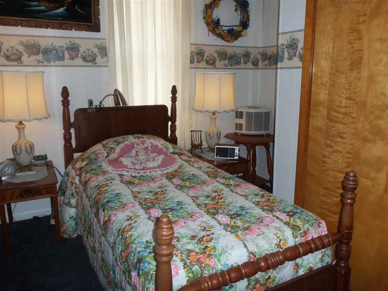 225 Ogdon St, Washington, IN 47501 photo 3