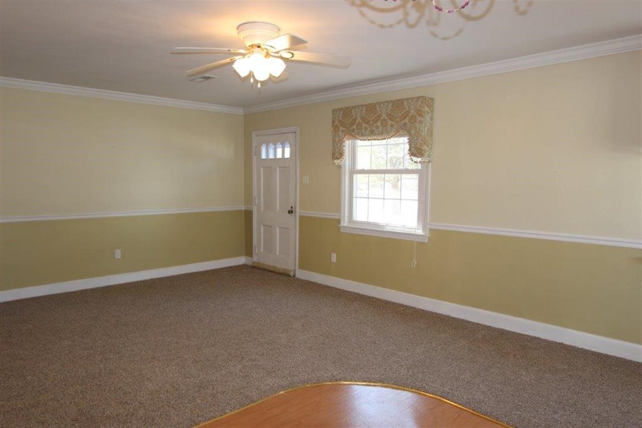 3065 Cottage Dr, Evansville, IN 47711 photo 4