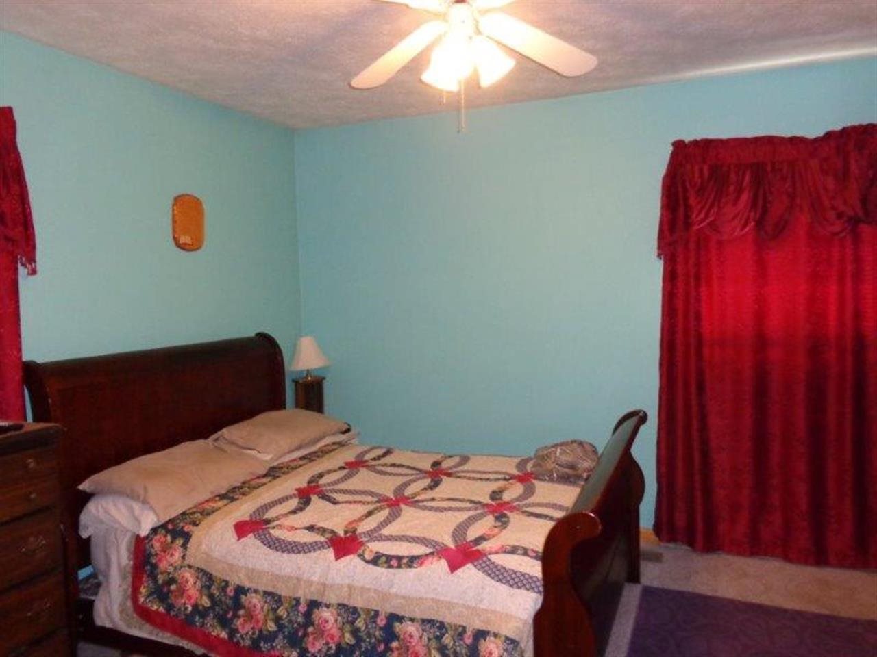 403 W Valleyview Dr, Syracuse, IN 46567 photo 11