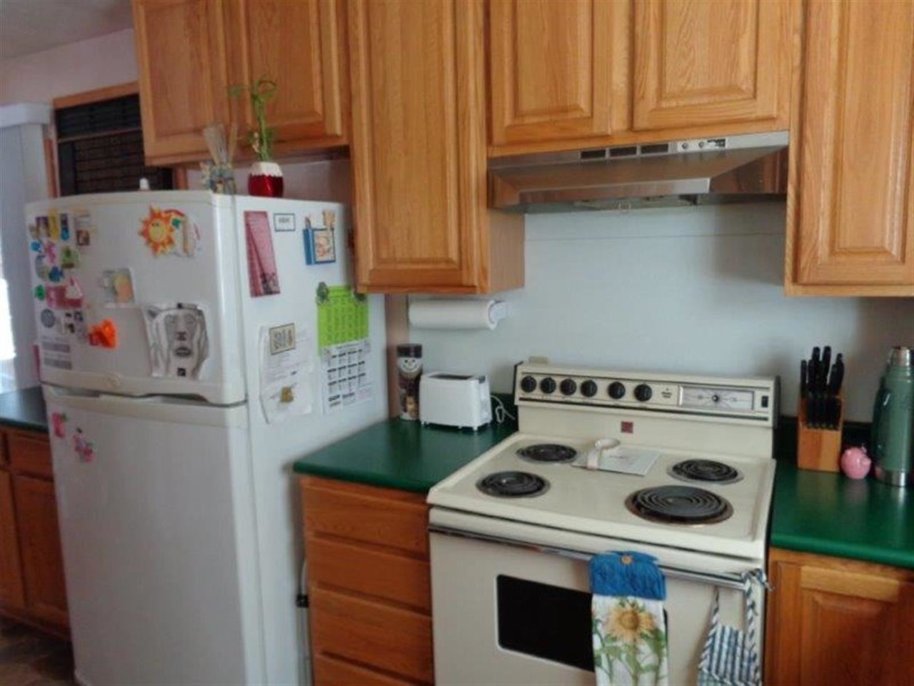 403 W Valleyview Dr, Syracuse, IN 46567 photo 3