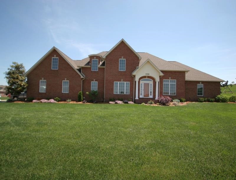 3398 Grassland Hills Rd, Jasper, IN 47546 photo 2