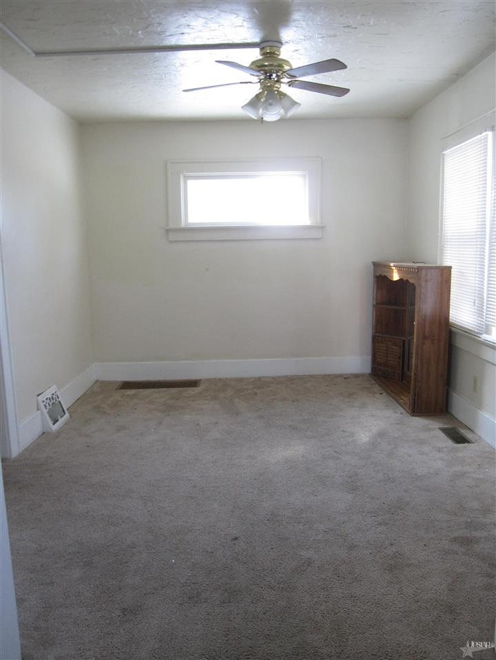 3530 Smith St, Fort Wayne, IN 46806 photo 4