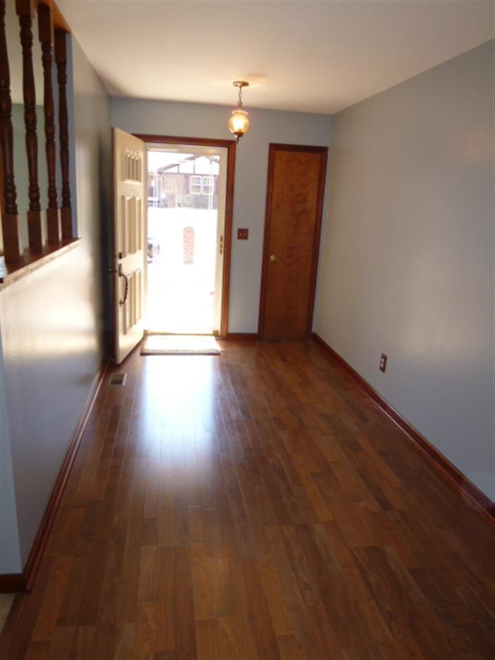 7722 Woodland Dr, Newburgh, IN 47630 photo 2