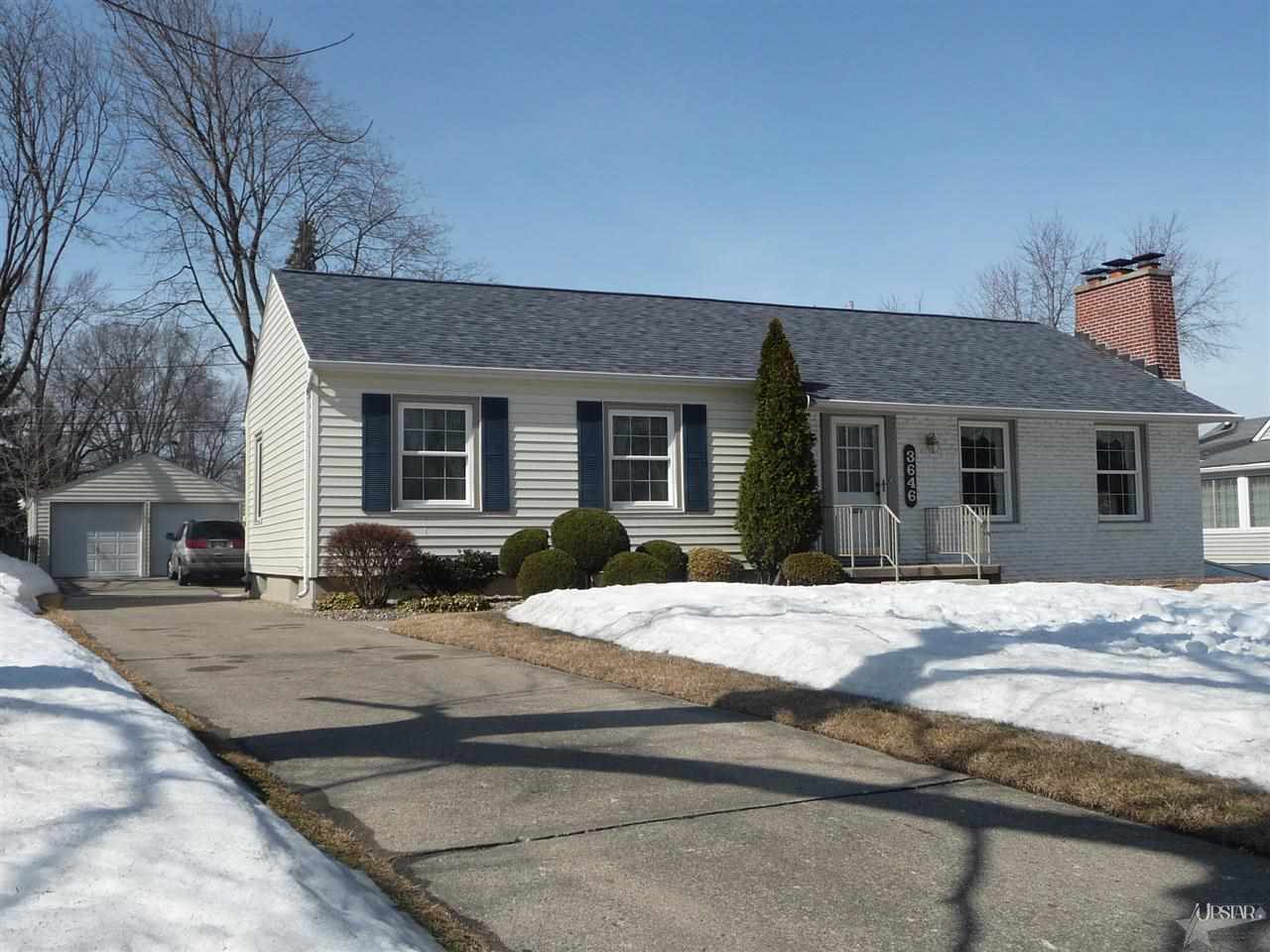 3646 Hiawatha Blvd, Fort Wayne, IN 46809 photo 2