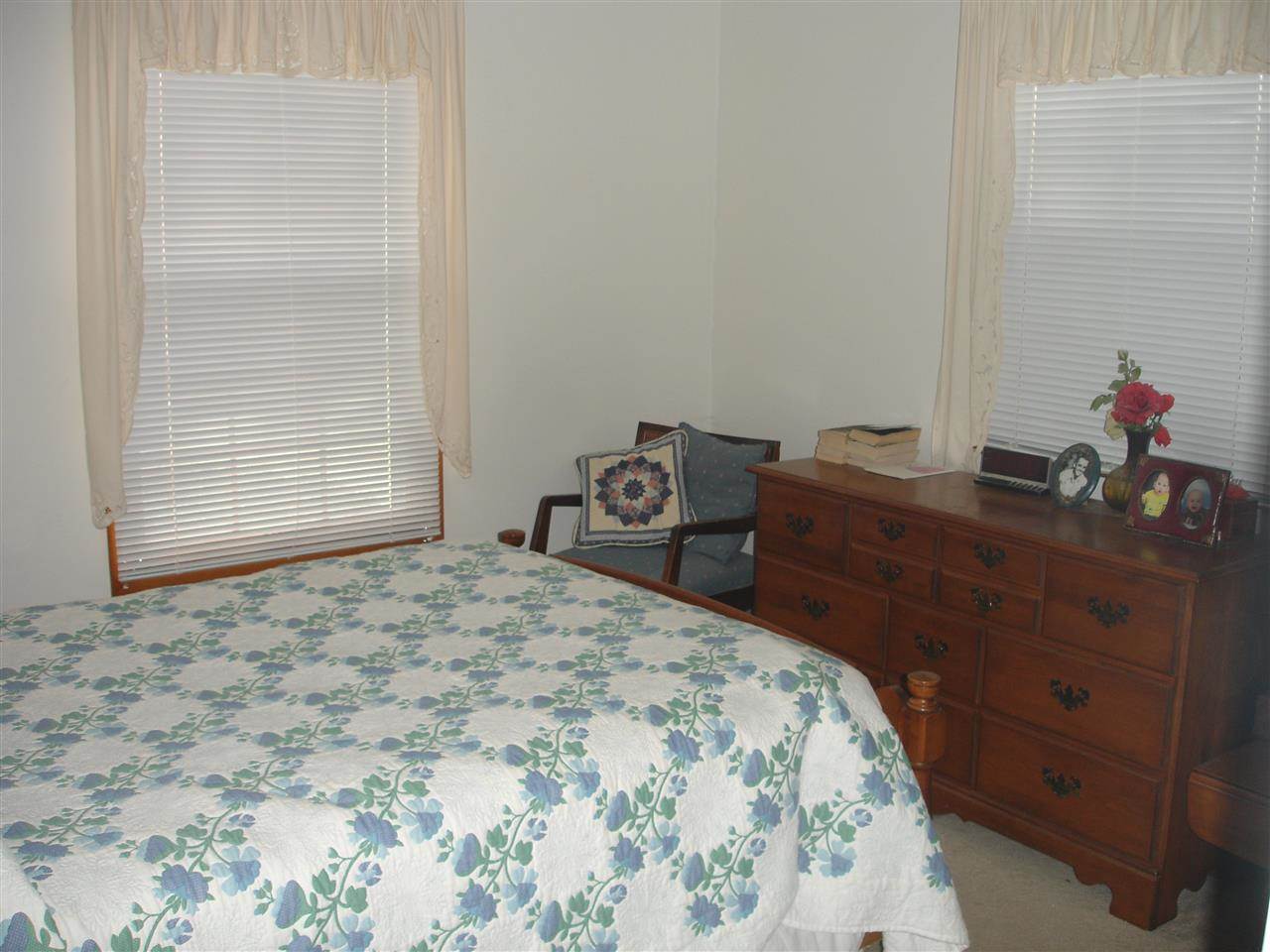143 Phyllis Dr, Spencer, IN 47460 photo 5